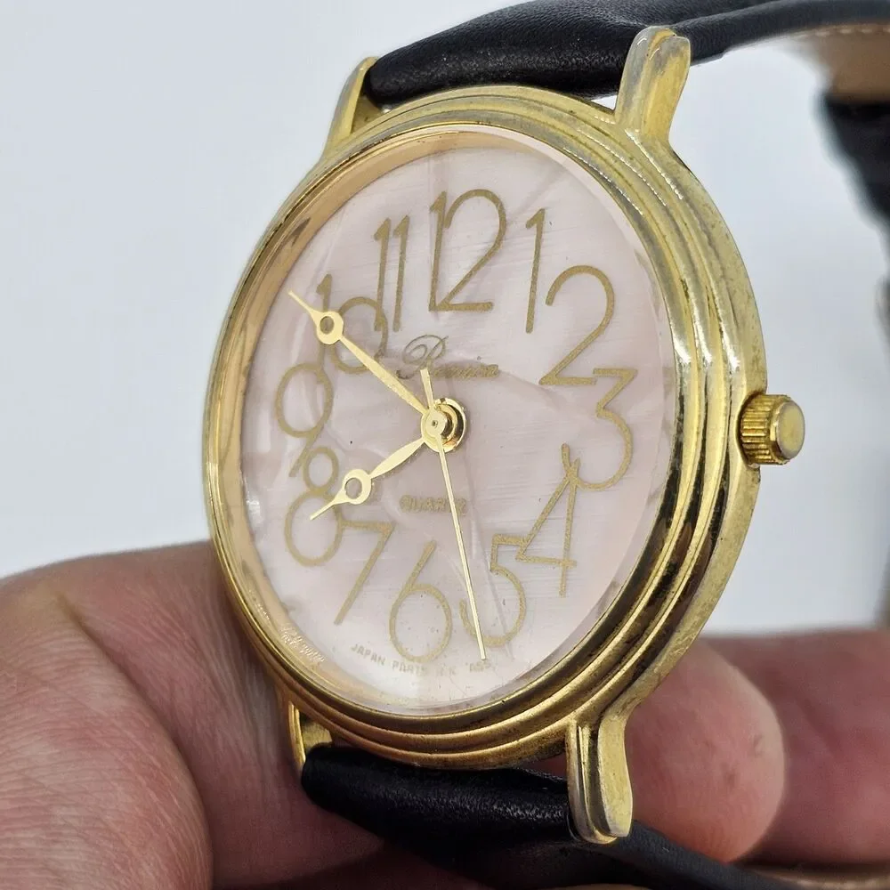 Vintage Ronica Women's Watch 36MM Pink Dial Black Leather Bands New Battery‎